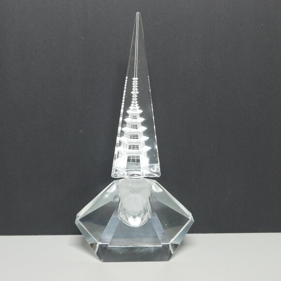 8 3/4 Inch Hoya 3D Pagoda Stopper Crystal Scent Bottle Vintage Japan PLEASE READ - Picture 1 of 7